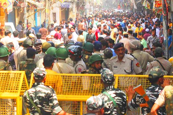 Mob Deface Temple After Parking Dispute