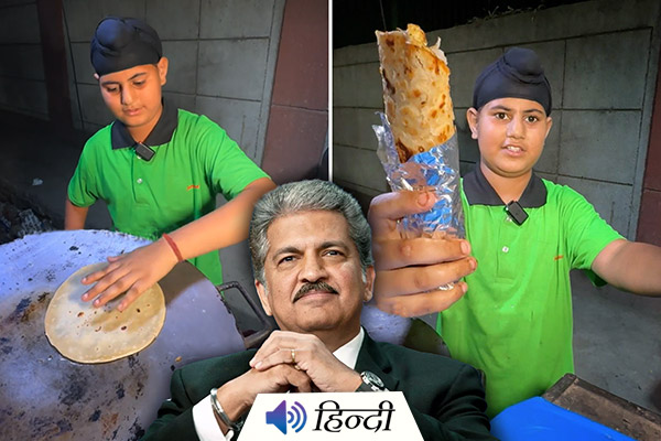 Delhi: 10-Year Boy Sells Rolls on Street, Video Goes Viral